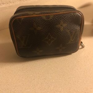 Louis Vuitton Wapity Pouch
